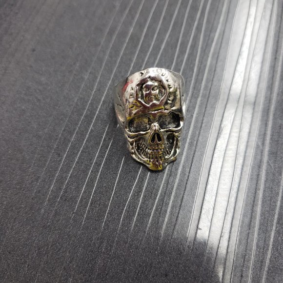 1/$10, 2/$15 -  Men's size 10 Silver-tone Skull Ring Fashion Jewelry - Picture 4 of 6